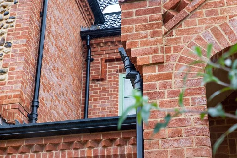 How Long Does Guttering Last?